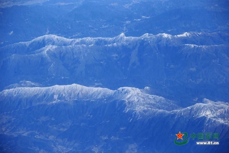 屈老师小班美术教案《画苹果》 